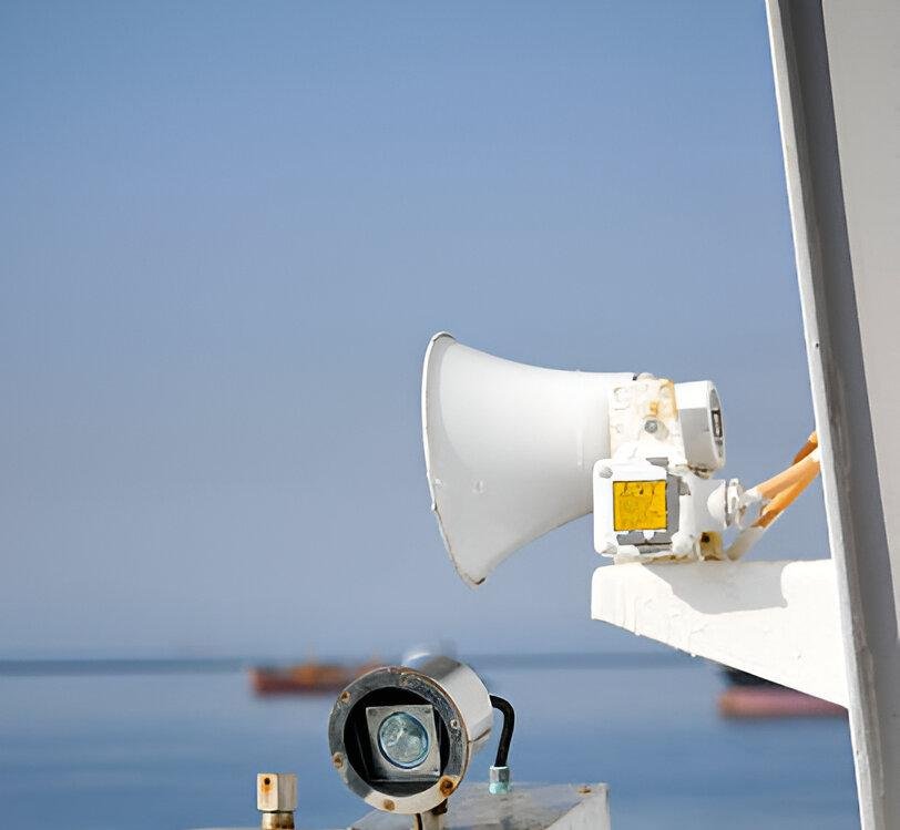 Marine electronic horn
